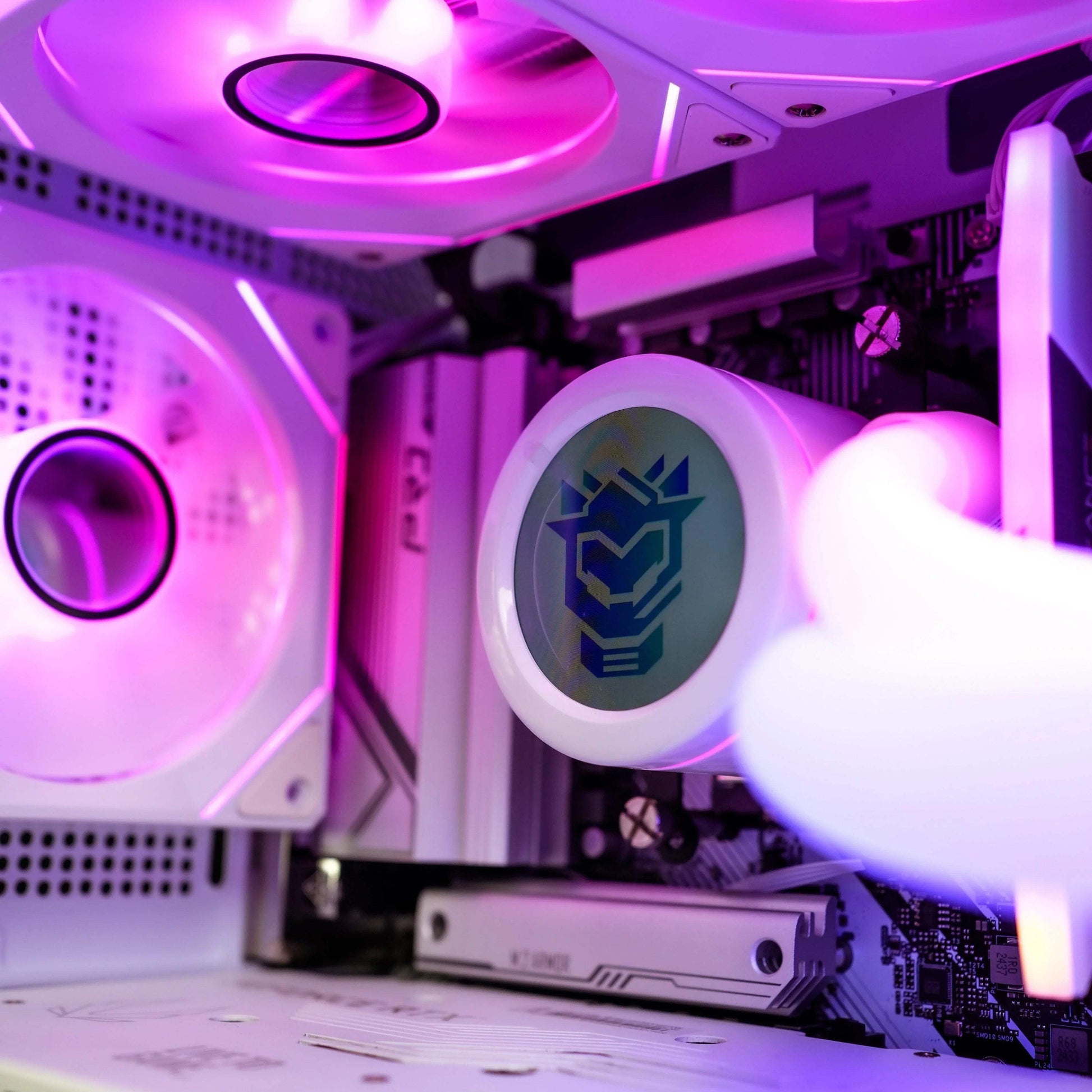 Rage Y | AMD Ryzen 9 9950X3D | Intel ARC B580 12GB DDR6 | Gaming PC